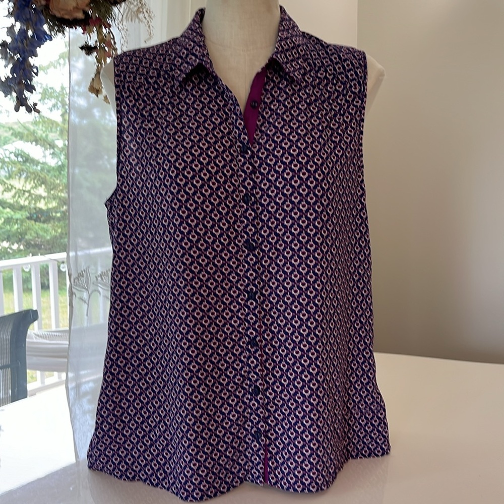 Reitman’s button down blouse size 11